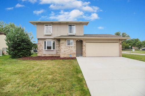 43729 Fleetwood Dr, Canton, MI, 48187-4913 | Card Image