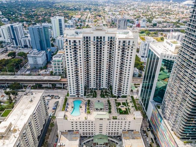 APT-2410 - 999 Sw 1 St Ave, Condo with 1 bedrooms, 1 bathrooms and null parking in Miami FL | Image 30