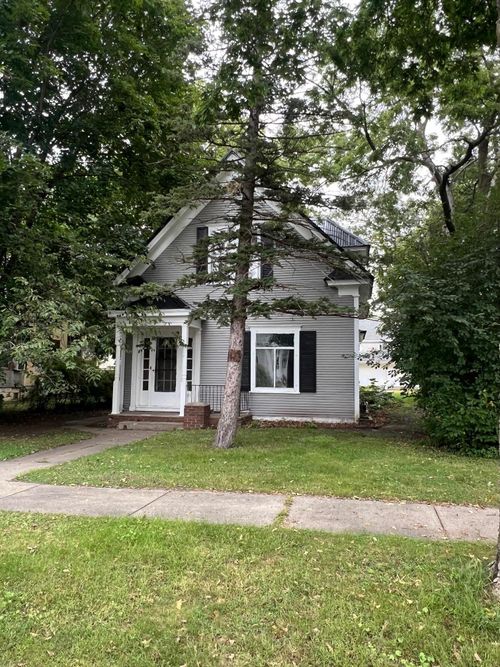 323 S Ramsey Ave, Litchfield, MN, 55355-3040 | Card Image