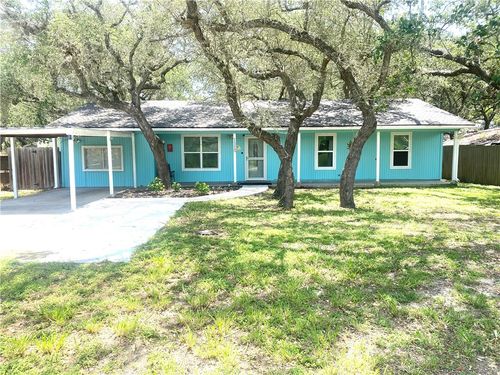 1110 N Doughty St, Rockport, TX, 78382-5620 | Card Image