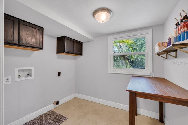 11015 S County Road 39, House other with 4 bedrooms, 2 bathrooms and null parking in Lithia FL | Image 16