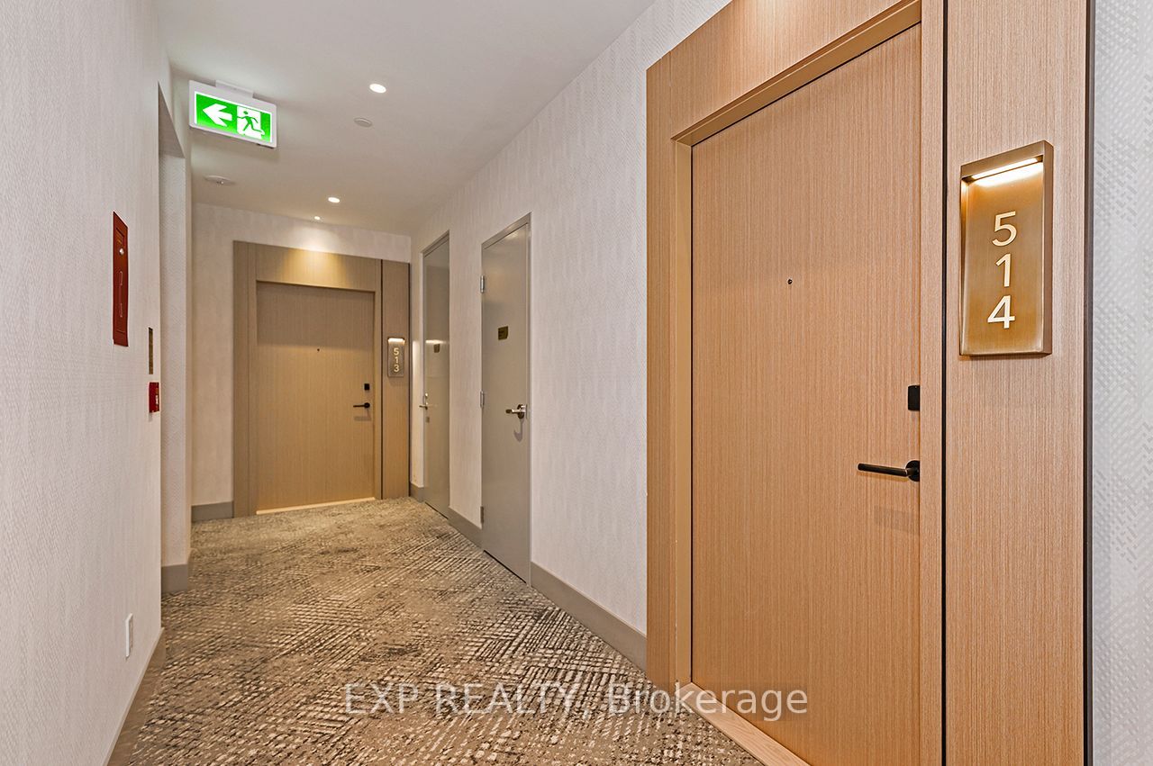 Residential Lease in Toronto W08