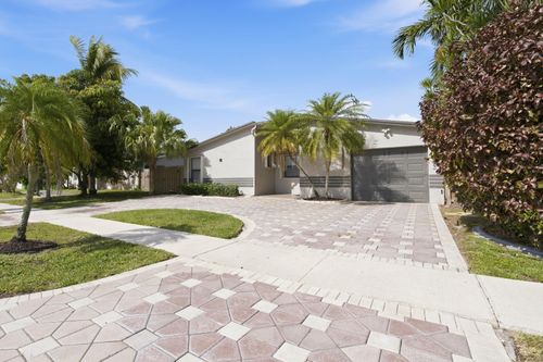 4683 Nw 99th Ter, Sunrise, FL, 33351-4731 | Card Image
