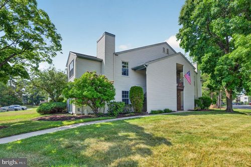 10 Village Ct, MOUNT LAUREL, NJ, 08054-3002 | Card Image
