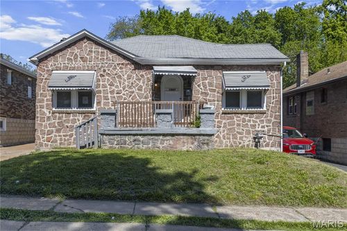 1467 Engelholm Avenue, St Louis, MO, 63133 | Card Image