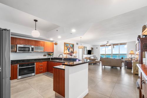 1705-2650 Lake Shore Dr, RIVIERA BEACH, FL, 33404-4604 | Card Image