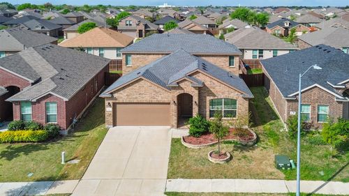 9101 Fescue Dr, Fort Worth, TX, 76179-8182 | Card Image