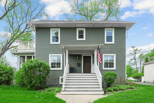 252 Sunset Ave, Glen Ellyn, IL, 60137-5358 | Card Image