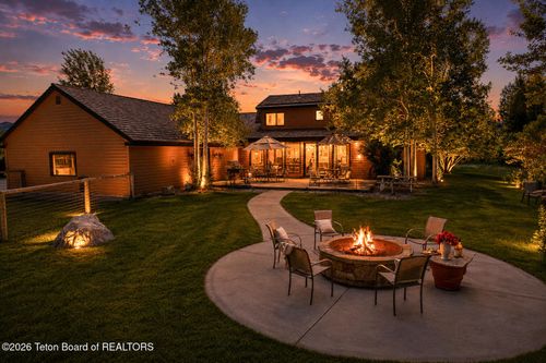5450 Shoshone Dr, Wilson, WY, 83014-5245 | Card Image