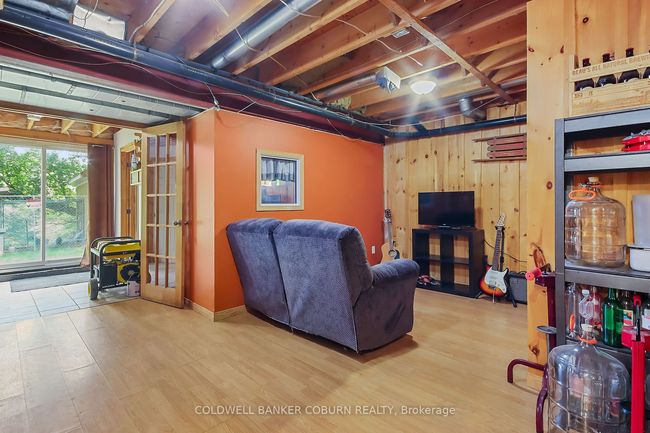 10658 Main St, House other with 4 bedrooms, 2 bathrooms and 3 parking in South Mountain ON | Image 24