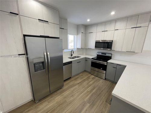 1051-1051 Sw 8th Ave, Miami, FL, 33130-3701 | Card Image