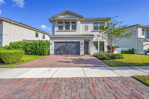 8650 Nw 39th Ct, Coral Springs, FL, 33065-2915 | Card Image