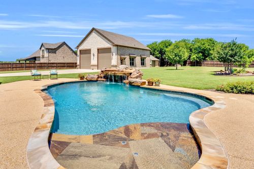 5631 Limestone Ln, Midlothian, TX, 76065-2070 | Card Image