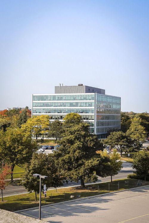 300-180 Duncan Mill Rd, North York, ON, M3B1Z6 | Card Image