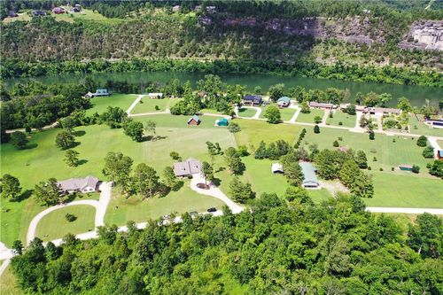 183 County Road 101, Norfork, AR, 72658-9126 | Card Image