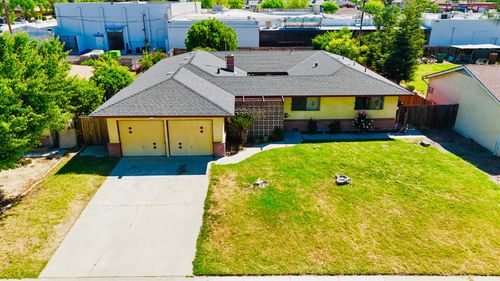 414 S 4th St, Kerman, CA, 93630 | Card Image