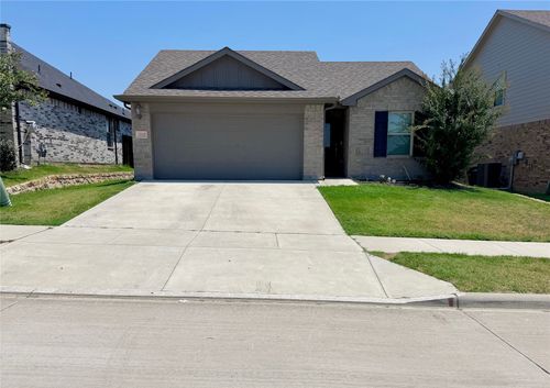 10508 Big Lagoon Dr, Fort Worth, TX, 76179-1061 | Card Image