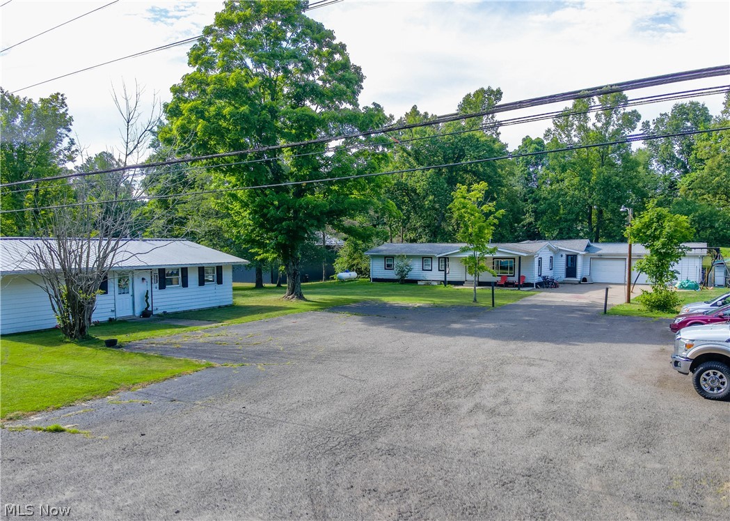 County Road 35 , Millersburg, OH 44654