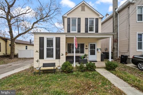 121 3rd Ave, HALETHORPE, MD, 21227-3106 | Card Image