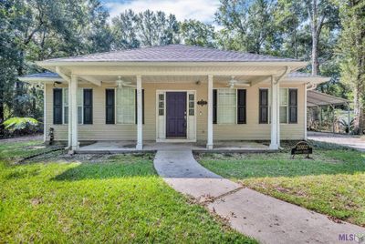 20102 Garland St, House other with 3 bedrooms, 2 bathrooms and null parking in Covington LA | Image 1