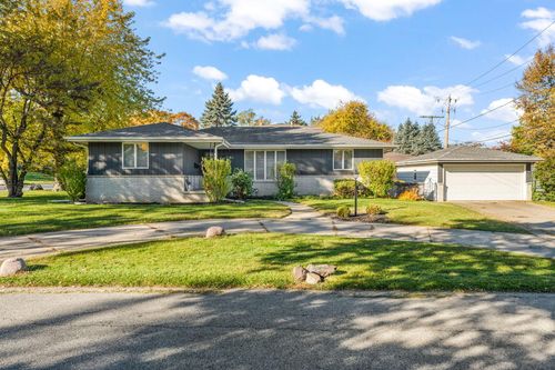 1039 Ridge Rd, Munster, IN, 46321-1518 | Card Image