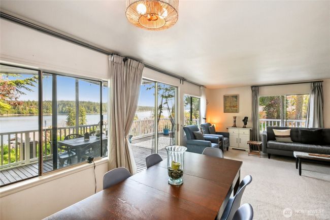 70 E Rustle Way, House other with 3 bedrooms, 2 bathrooms and 2 parking in Grapeview WA | Image 11