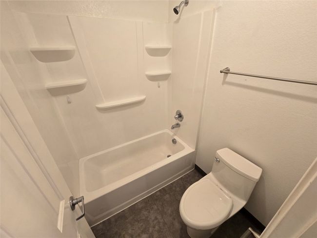 C - 702 W 6 Th St, Home with 2 bedrooms, 1 bathrooms and 1 parking in Taylor TX | Image 7