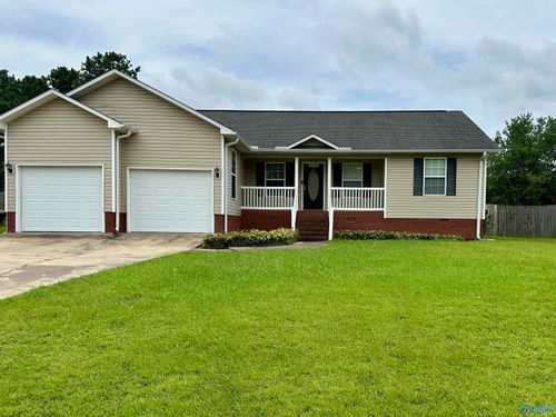 225 Shaw St, Albertville, AL, 35950-2681 | Card Image