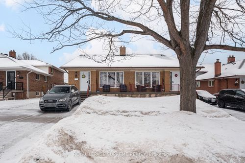 lower-21 Featherwood Place, Etobicoke, ON, M9A4V7 | Card Image