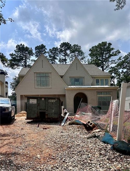 1575 Trentwood Pl Ne, Brookhaven, GA, 30319-3223 | Card Image