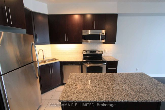 2408 - 223 Webb Dr, Condo with 1 bedrooms, 1 bathrooms and 1 parking in Mississauga ON | Image 8