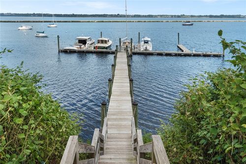 6-1 Naushon Ave, Warwick, RI, 02888-4567 | Card Image