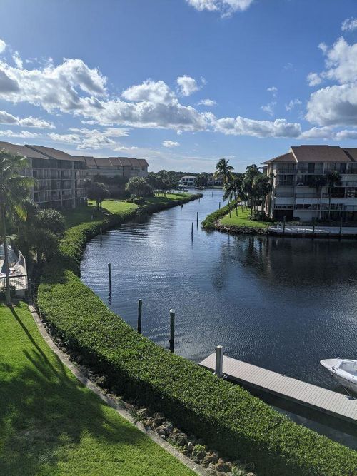 402-1301 Seafarer Cir, Jupiter, FL, 33477-9061 | Card Image