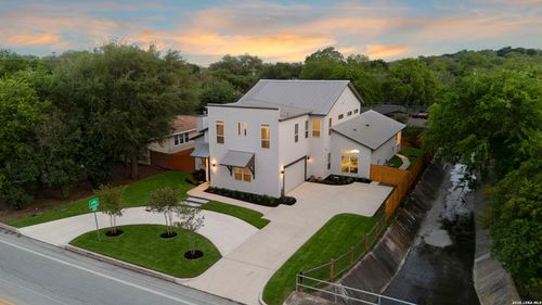 428 Rittiman Rd, Terrell Hills, TX, 78209-2810 | Card Image