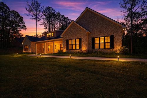 104 Canterbury Dr, Lagrange, GA, 30241-9624 | Card Image