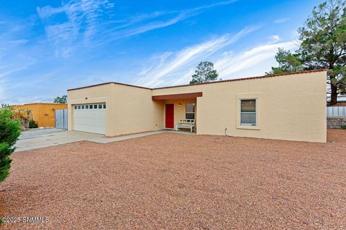 2620 Ardis Dr, Las Cruces, NM, 88011-5026 | Card Image