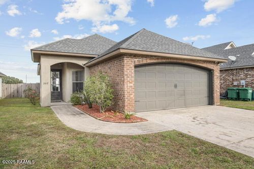 307 Rolling Mill Ln, Youngsville, LA, 70592-6081 | Card Image