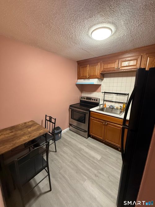 a1-356 Franklin Ave, Hartford, CT, 06114-2508 | Card Image