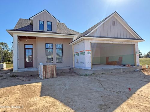 103 Fountain Meadow Dr, Broussard, LA, 70518-7841 | Card Image