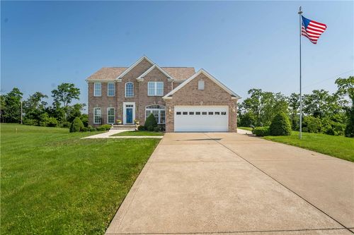1002 Sunset Way, Uniontown, PA, 15401-9072 | Card Image