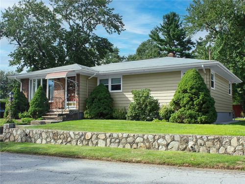 99 Stella Dr, North Providence, RI, 02911-1324 | Card Image