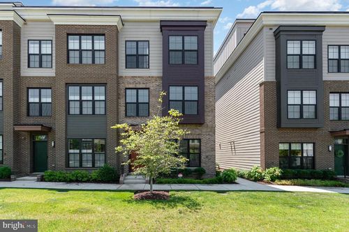 7371 Old Airfield Ln, FALLS CHURCH, VA, 22042-7446 | Card Image