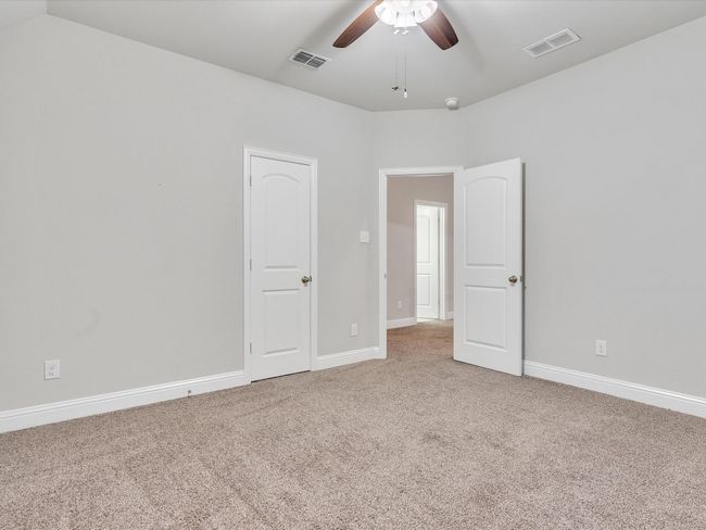Upstairs bedroom | Image 26