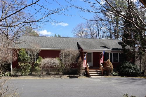 1215 South St, Barre, MA, 01005-8907 | Card Image
