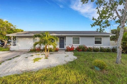 270 Northeast Boulevard N, ST PETERSBURG, FL, 33702 | Card Image