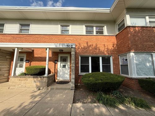 702 E Shabonee Trl, Mount Prospect, IL, 60056-3923 | Card Image