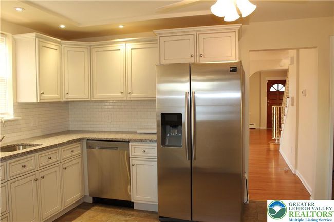 Kitchen | Image 4