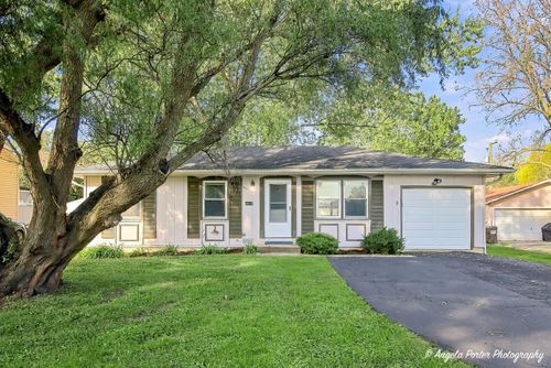1815 Beach Rd, McHenry, IL, 60050-3577 | Card Image