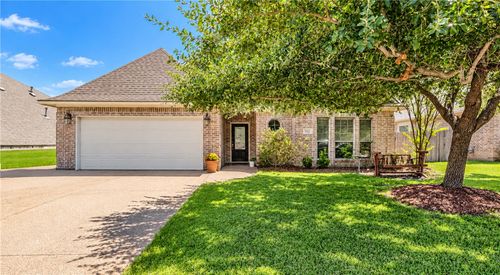 102 Hartford Dr, College Station, TX, 77845-3953 | Card Image