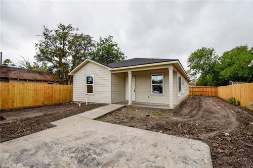 815 Elesa St, Corpus Christi, TX, 78405-2525 | Card Image